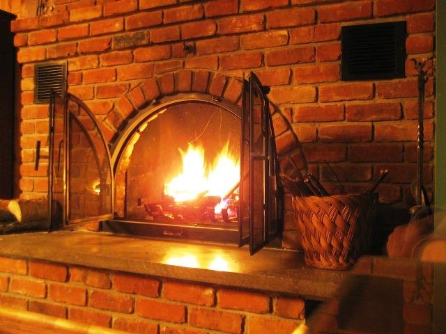 Природно, тепловіддача у різних видів палива істотно розрізняється, що впливає на ступінь ефективності пічного опалення в будинку