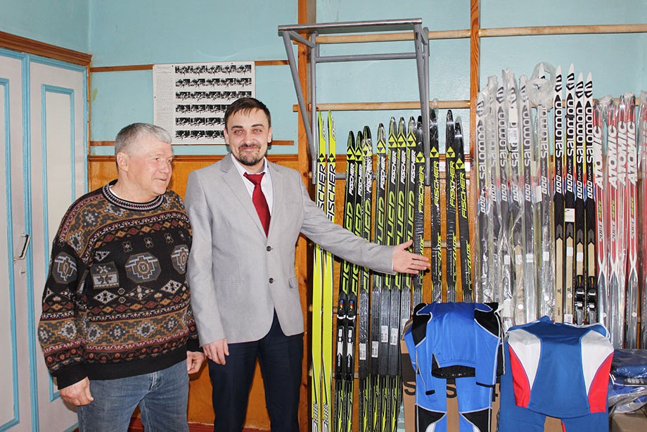 Депутат Госсобрания Мордовії Валерій Сурайкін, дізнавшись, що це все для дітей, виділив свої особисті кошти